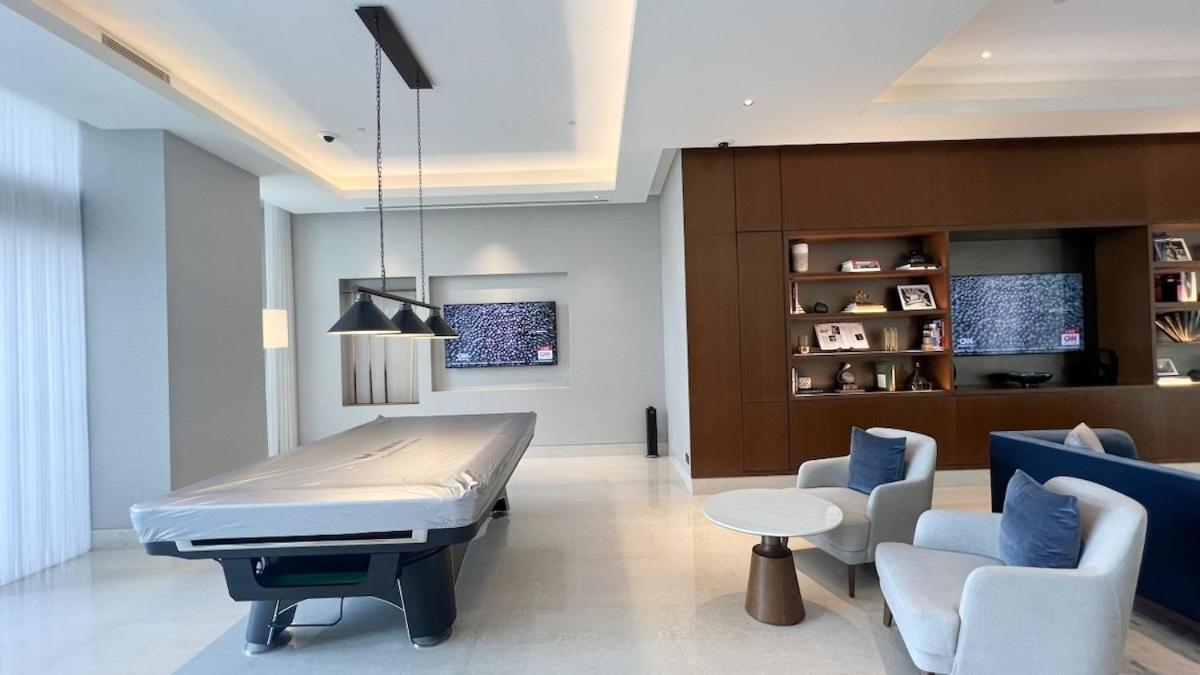 Apartment Experience Unparalleled Luxury *