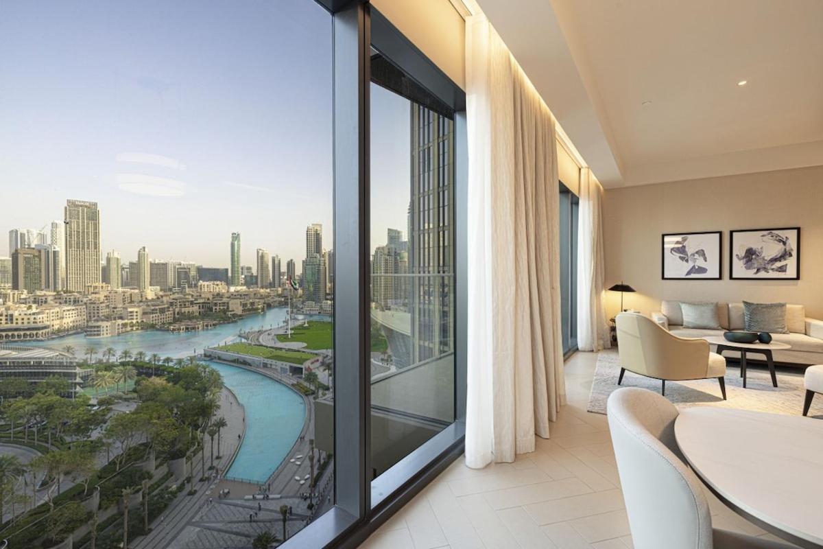 Apartment Experience Unparalleled Luxury *