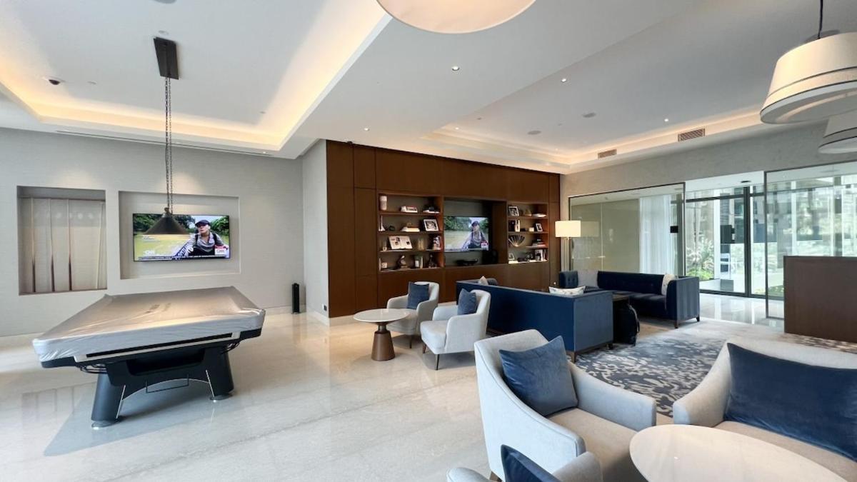 Apartment Experience Unparalleled Luxury *