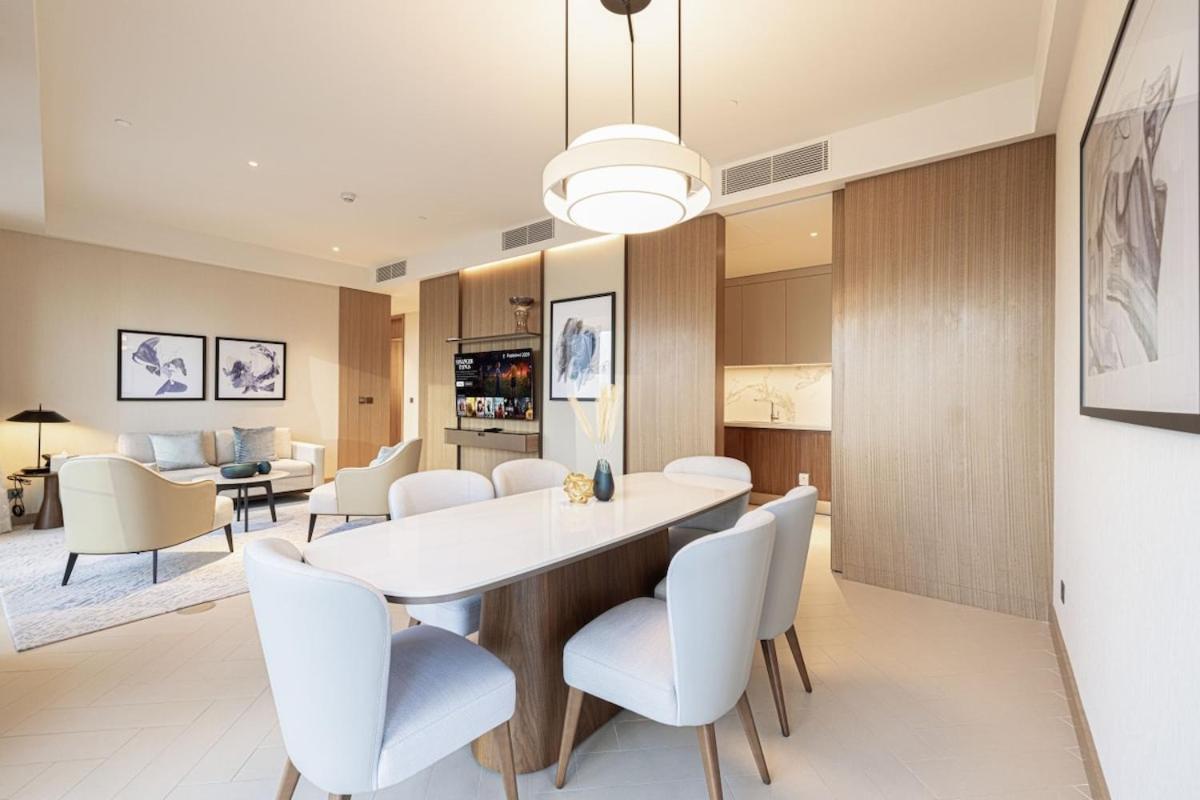Apartment Experience Unparalleled Luxury *