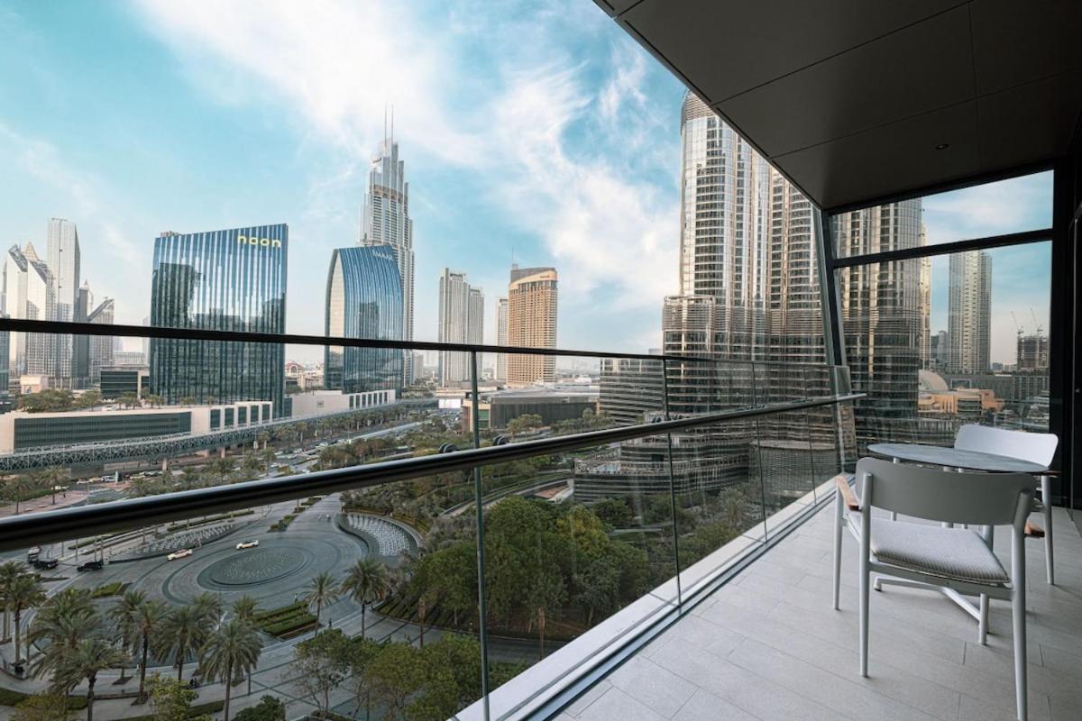 Experience Unparalleled Luxury Apartment *