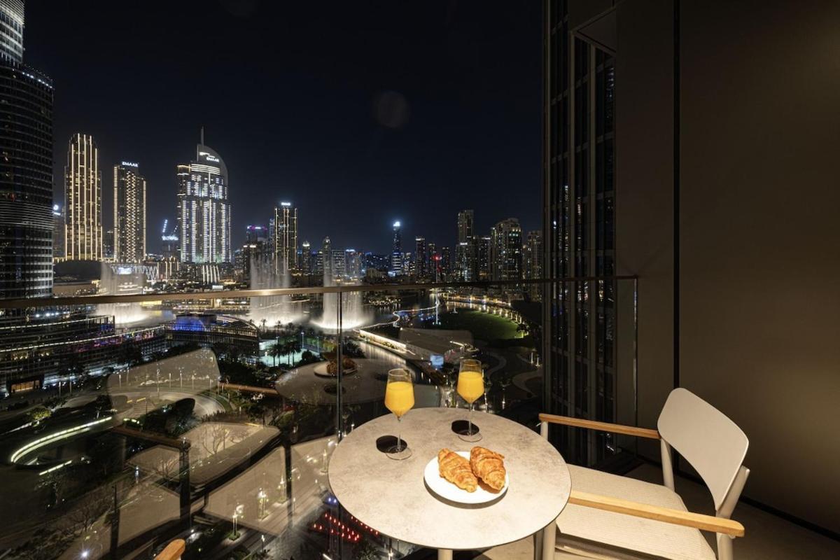 Experience Unparalleled Luxury Apartment