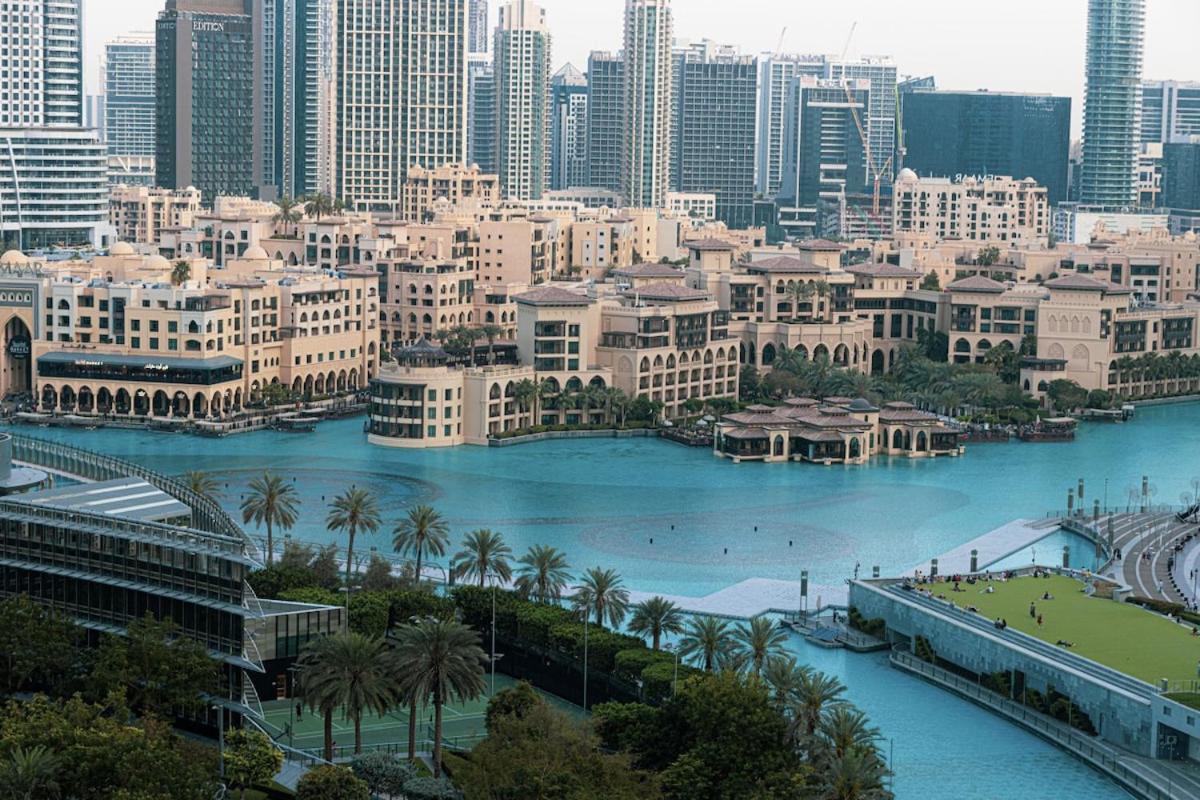 Experience Unparalleled Luxury Apartment *